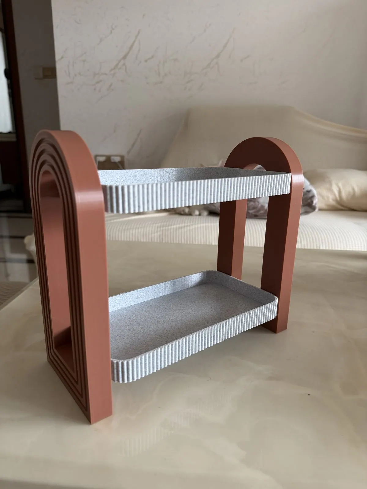 Desktop storage rack